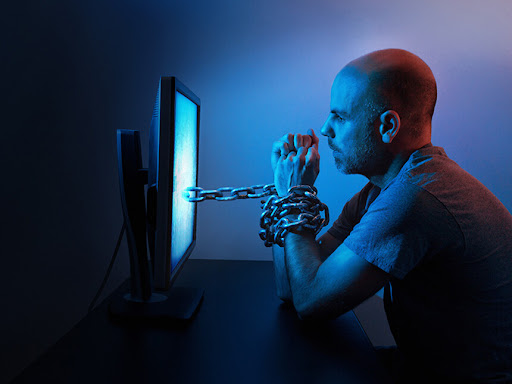 Impact Of Social Media On Modern Relationships
